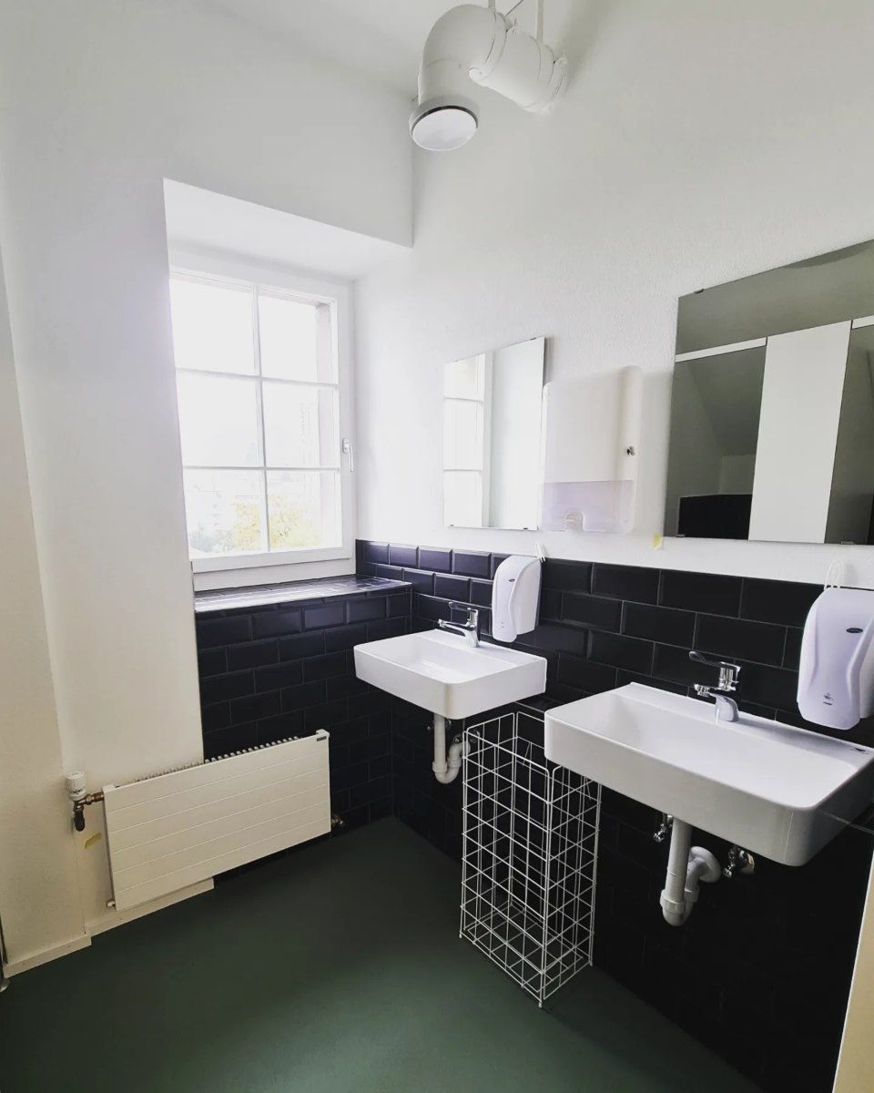 Sanitäranlage, Arbeit der Manu's Malergeschäft AG