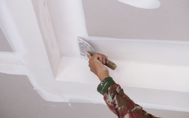 Decke wird gestrichen