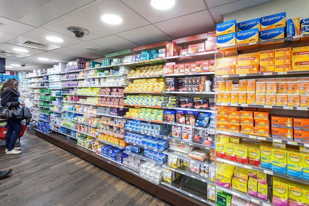 Allée dans la pharmaci