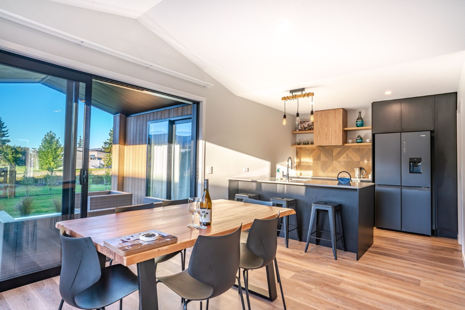 Queenstown holiday rental property management services