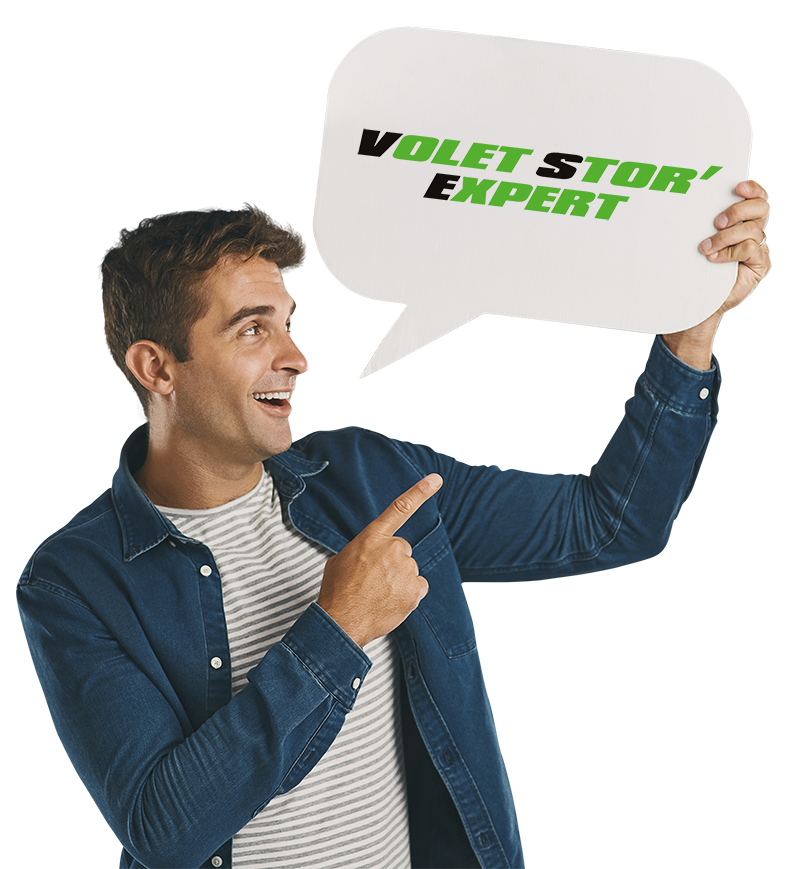 Homme avec une pancarte