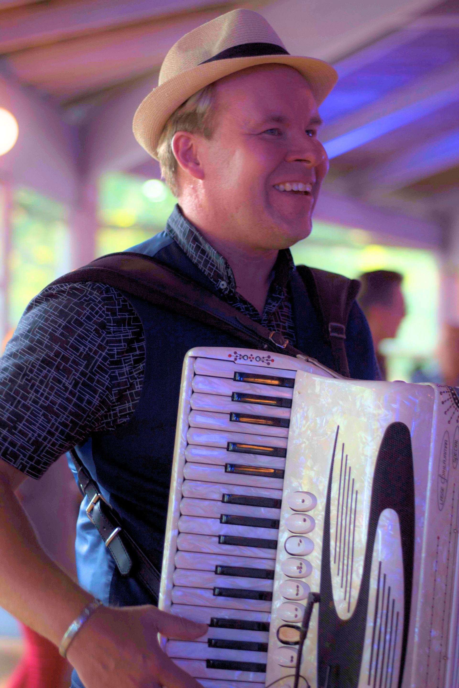 teemu-harjukari-muusikko-tanssilava
