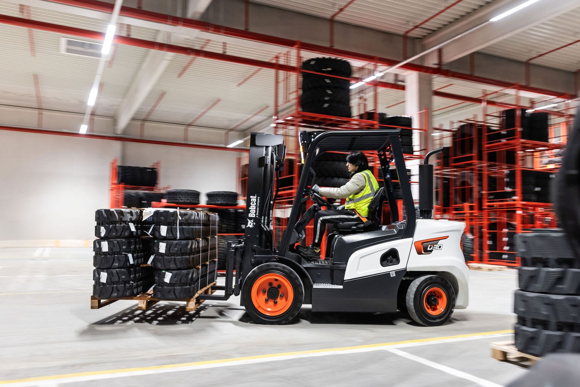 Un chariot élévateur