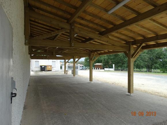 Charpente d'une salle des fêtes