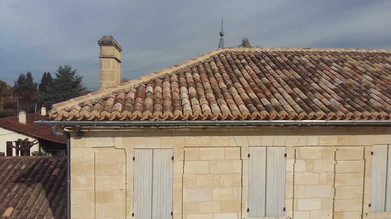 Une gouttière posée