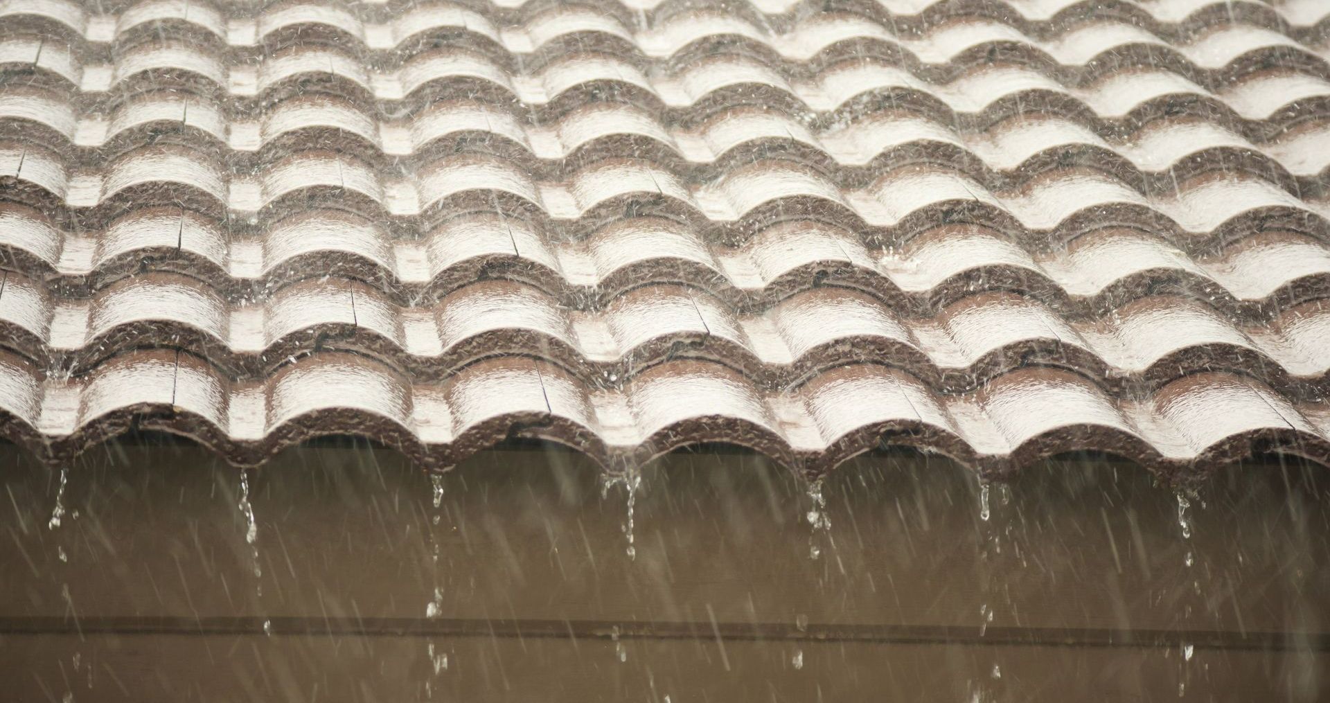 Toiture en tuile et de la pluie