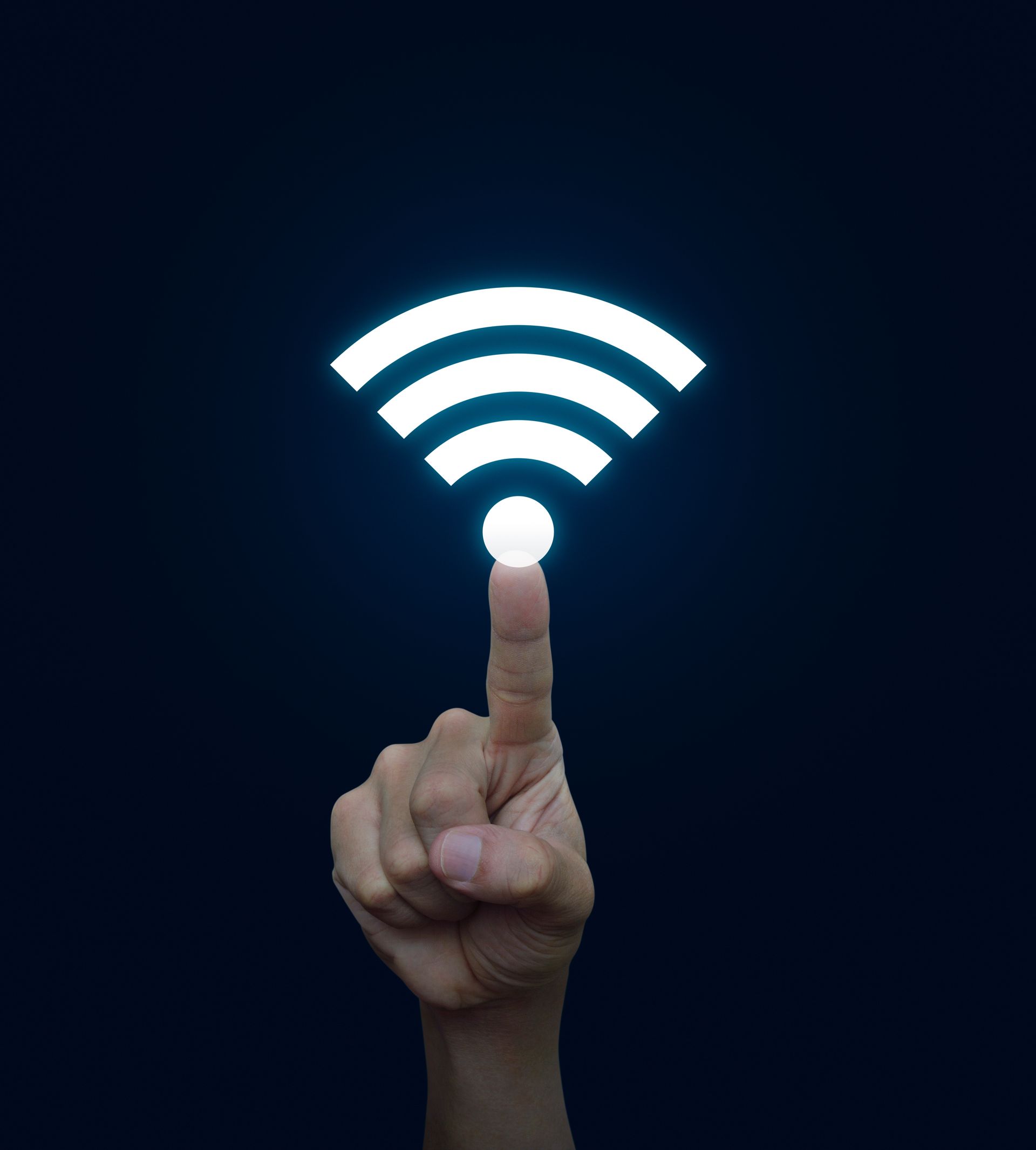 Un doigt touchant le symbole du Wi-Fi