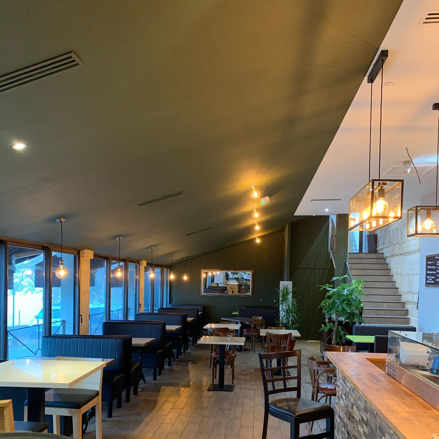 Pose de peinture plafond