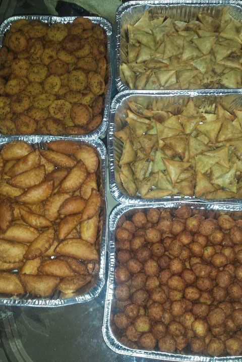 Délices Créoles - Assortiments accras et beignets Délices Créoles - Assortiments accras et beignets