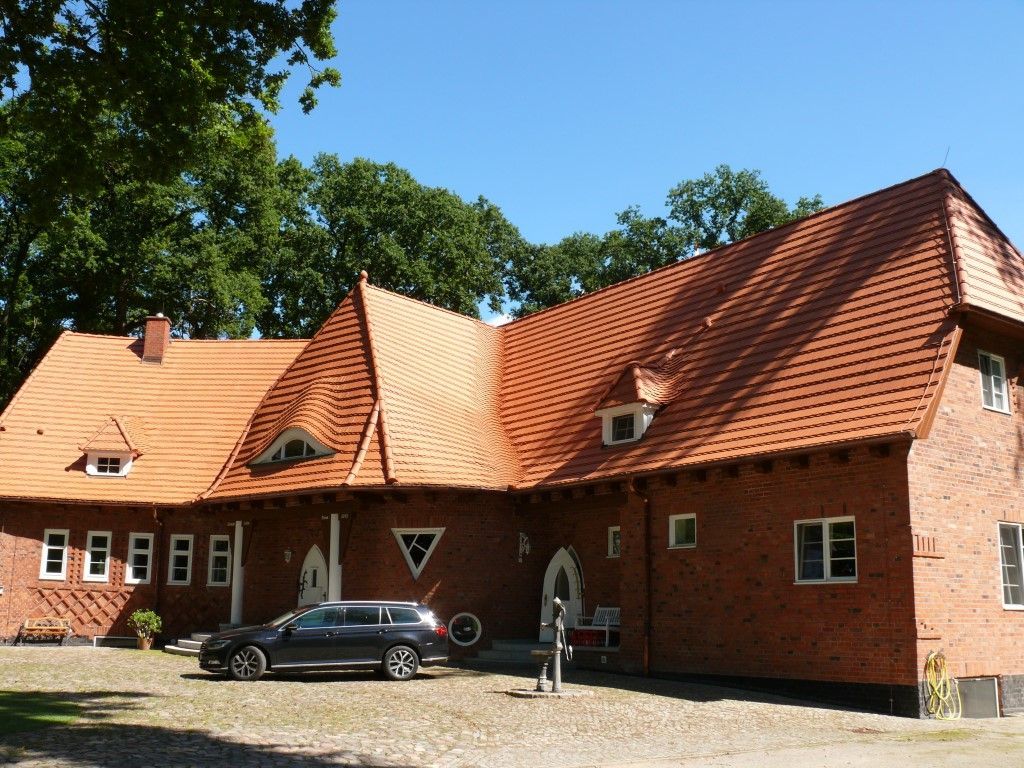 Wohnhaus mit Steildach