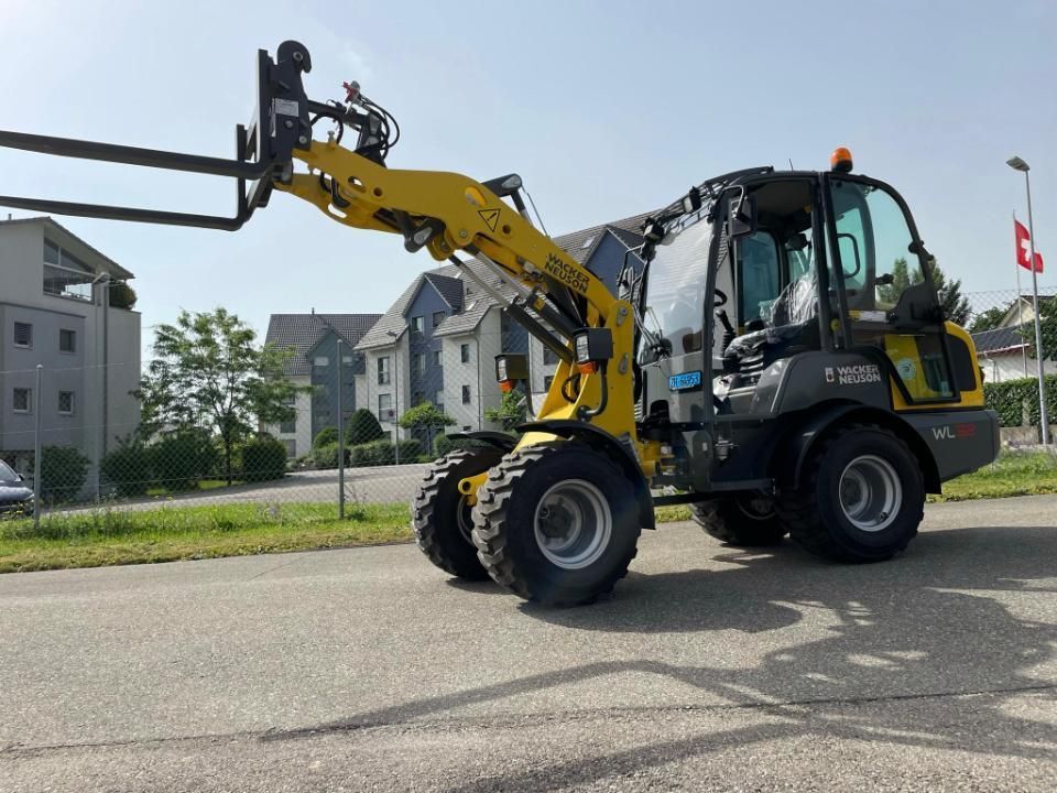 Baumaschine der Vontobel Forst und Gartenbau