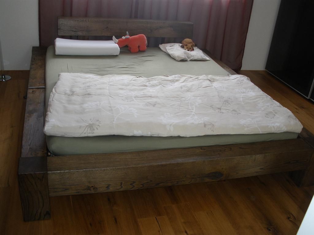 Balkentbett Eiche - Schreinerei Hansueli Keller - Bauma