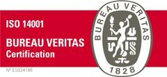 Un logotipo de Bureau Veritas Certification está sobre un fondo rojo y blanco.