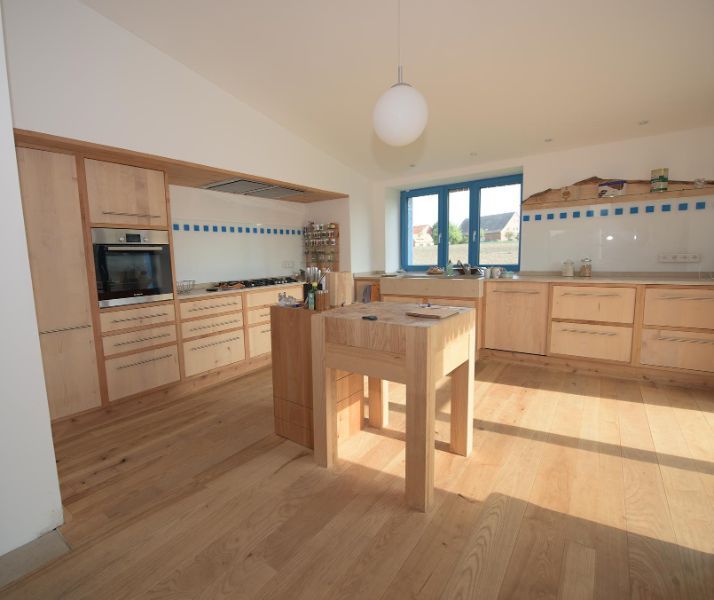 Beispiel Küche Holzarbeit