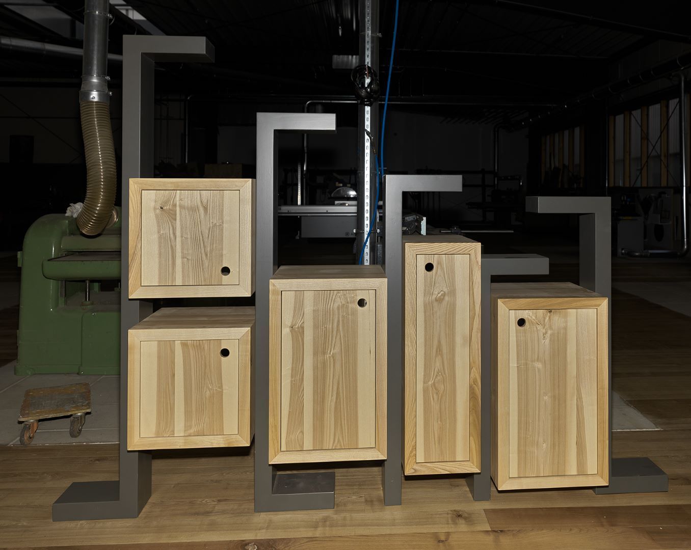 Individuelles Holzregal