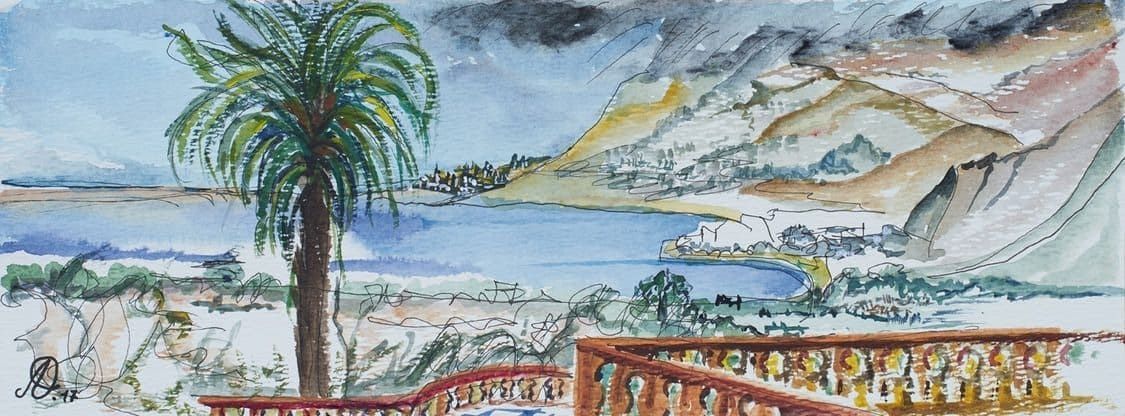 Una pintura de acuarela de una palmera con vistas a un cuerpo de agua.