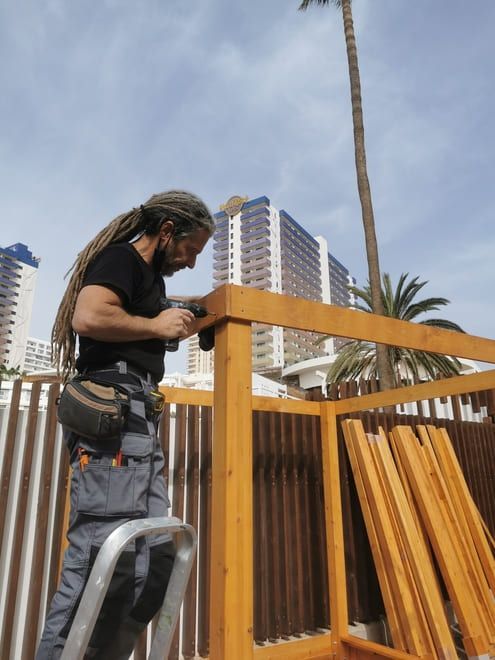 Portamacetas con materiales reciclados
