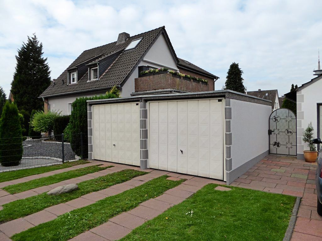 Thomas Brux - Fassade