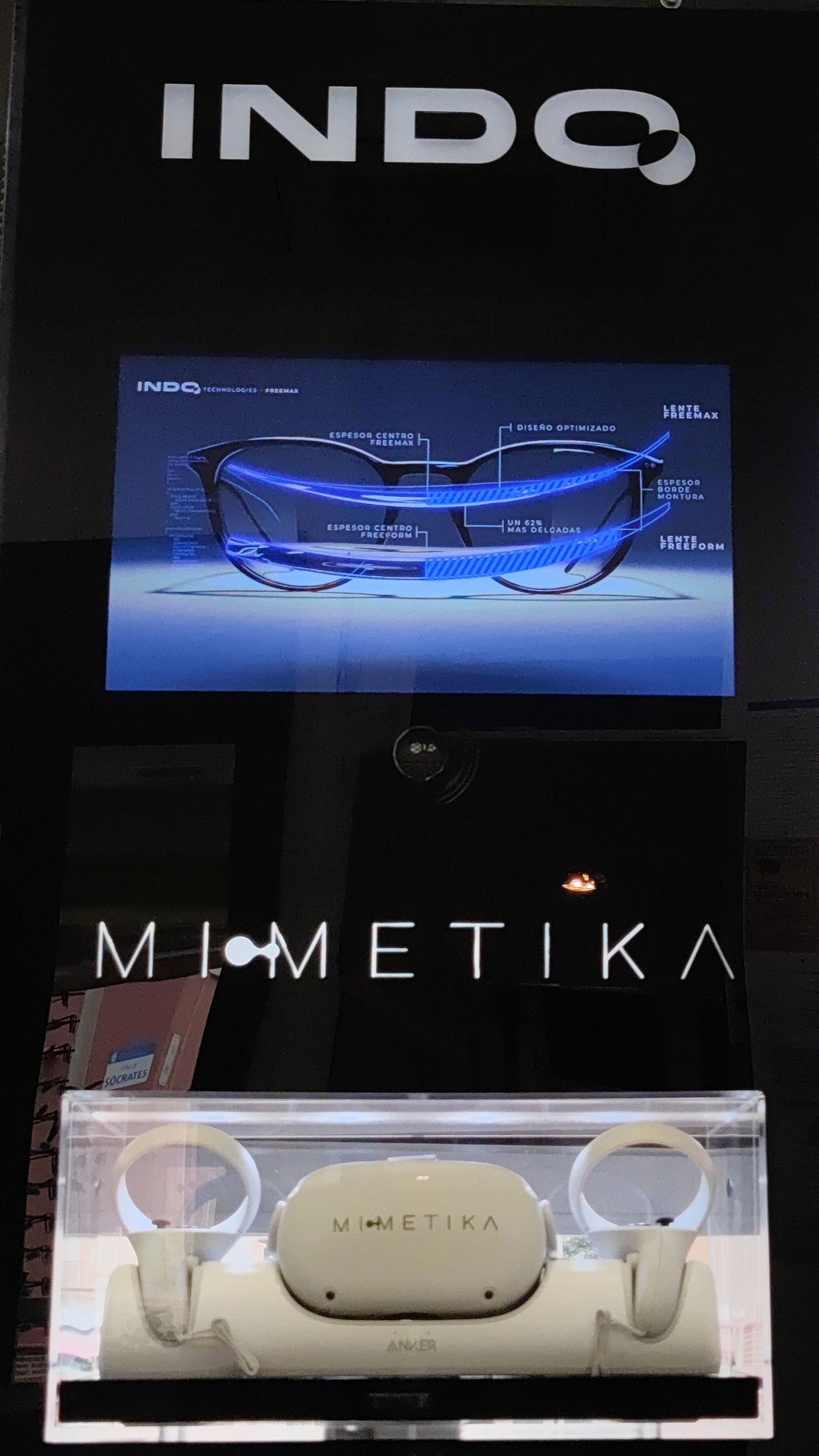 Una pantalla de un dispositivo con la palabra indo en él