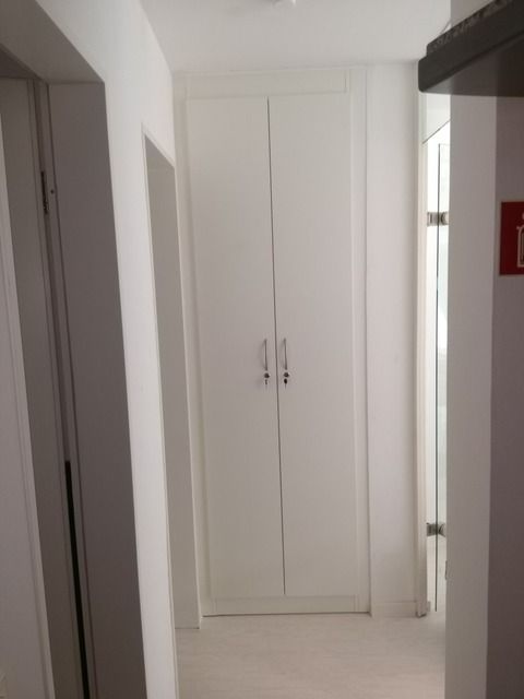 Schrank, der von der Tischlerei Klaus Krey GmbH gebaut wurde