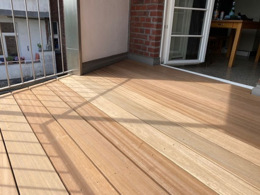 Terrasse, die von der Tischlerei Klaus Krey GmbH gebaut wurde