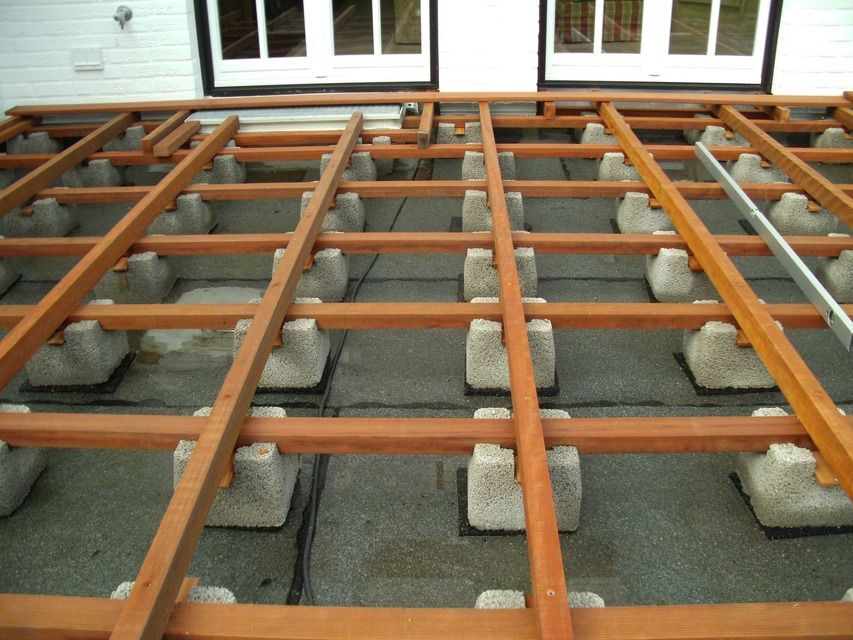 Terrasse, die von der Tischlerei Klaus Krey GmbH gebaut wurde