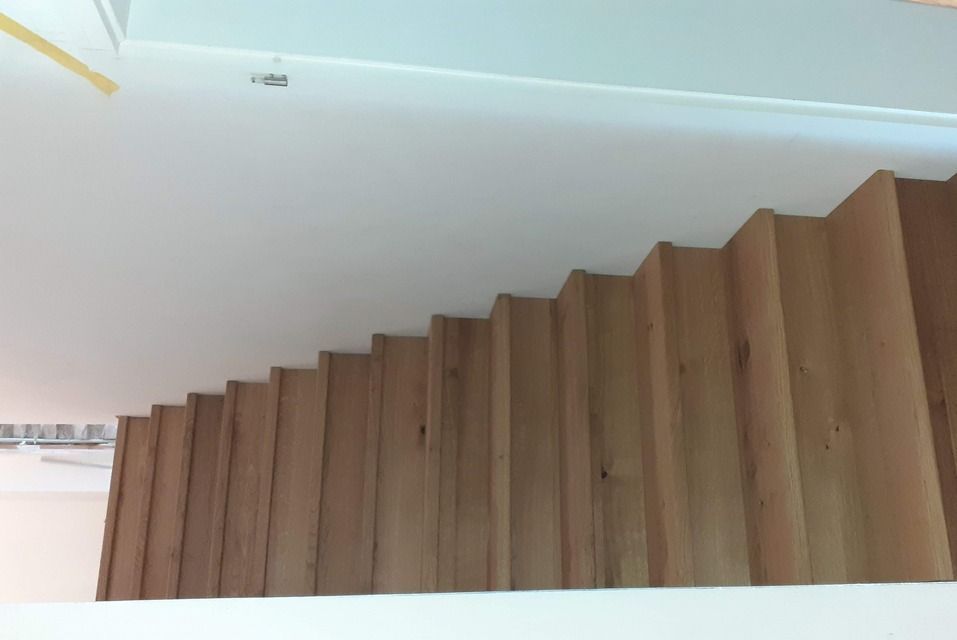 Treppe, die von der Tischlerei Klaus Krey GmbH gebaut wurde