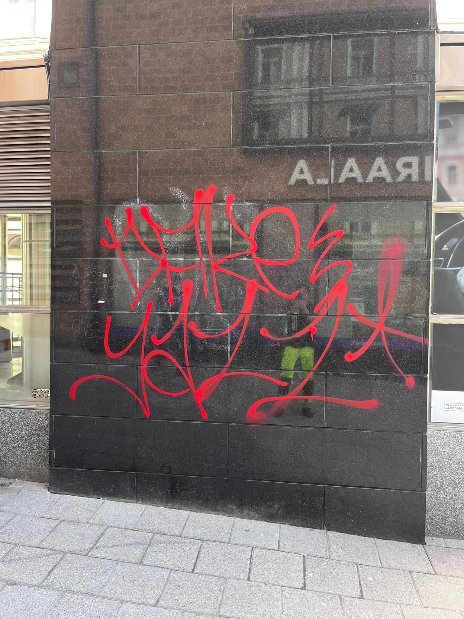 Kiinteistöhuolto ja yrityspesut Varsinais-Suomen alueella.