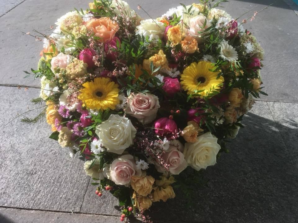 Aux arcades fleurs - décès