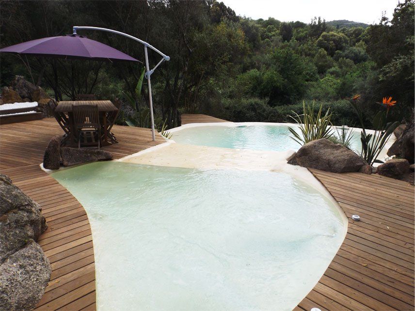 Création de piscines de forme libre