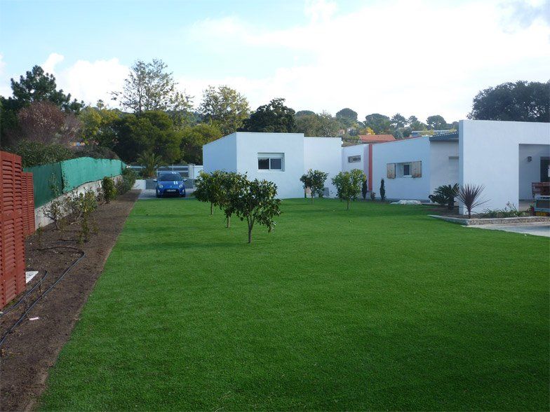 Pose de gazon artificiel