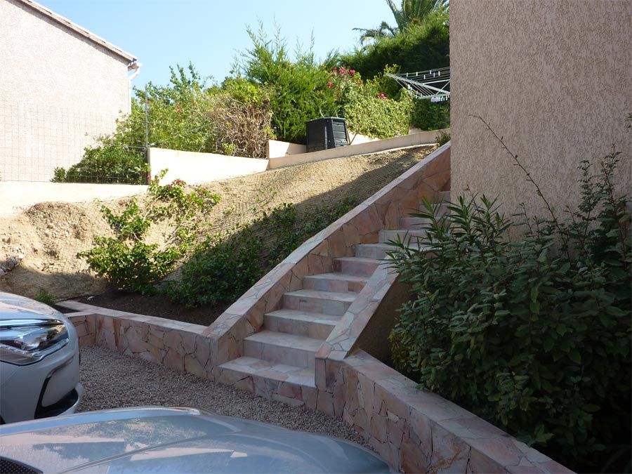 Maçonnerie avec pierres naturelles