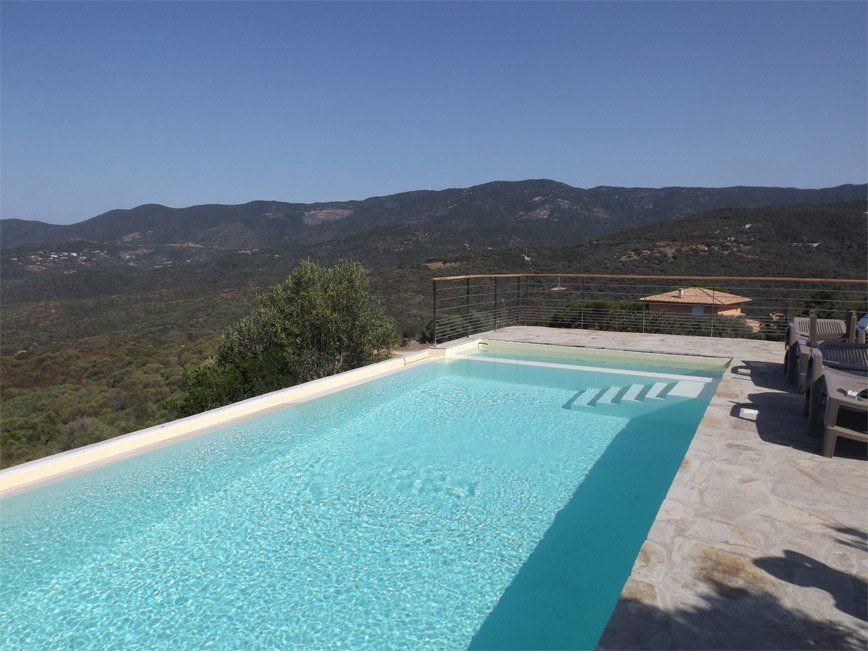 Piscine traditionnelle