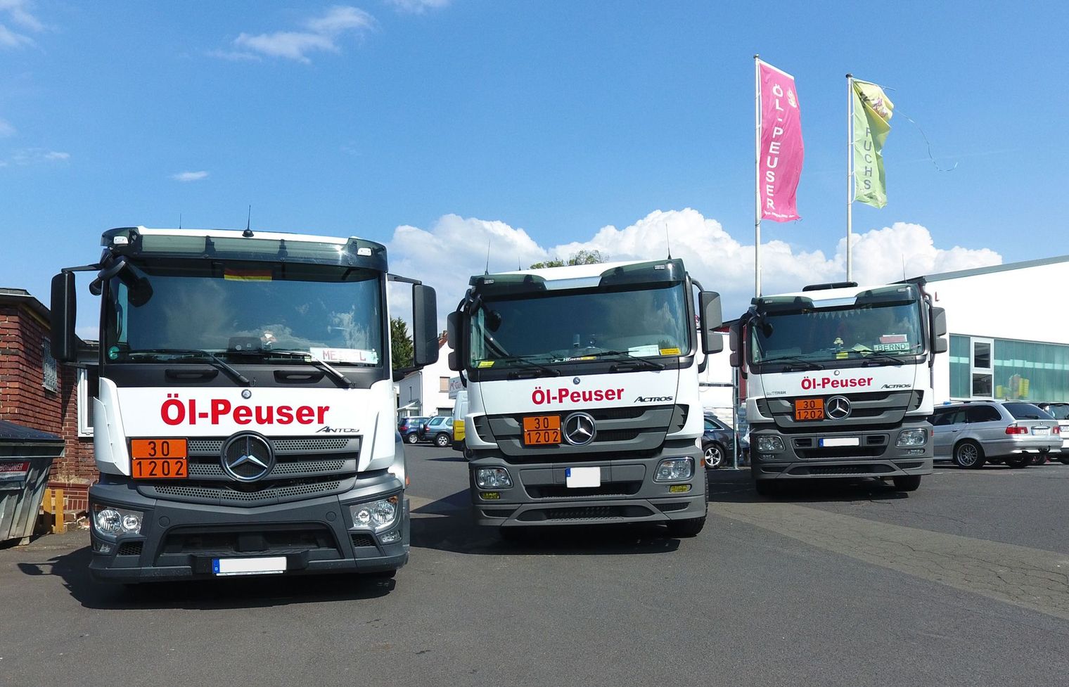 LKWs von Peuser