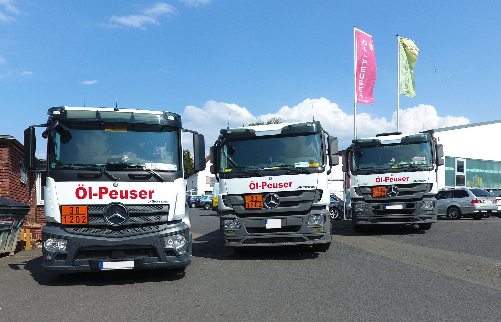 LKWs von Peuser