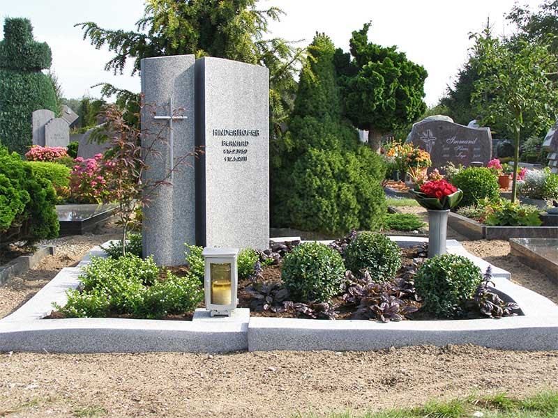 Grabmal, Arbeit vom Steinmetz Splittorf