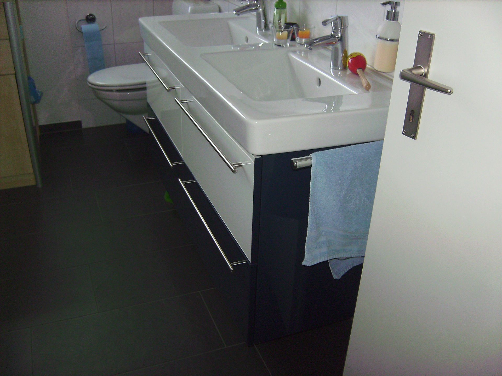 Badmöbel - H. Ramp Innenausbau GmbH