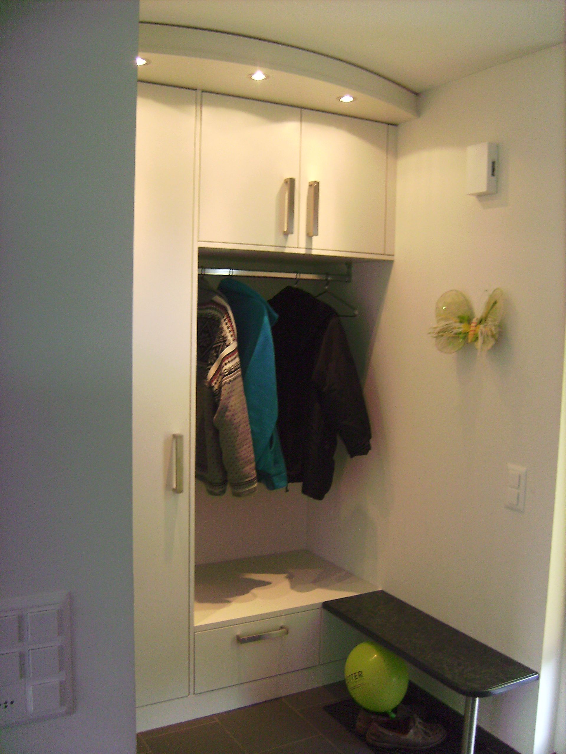 Einbauschrank - H. Ramp Innenausbau GmbH