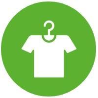 Icon T-Shirt auf einem Kleiderbügel