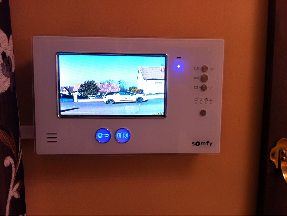 Écran de visiophone allumée