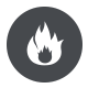 Un icono de fuego blanco en un círculo sobre un fondo blanco.