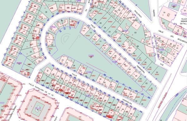 Un mapa de una zona residencial con muchas casas y calles.