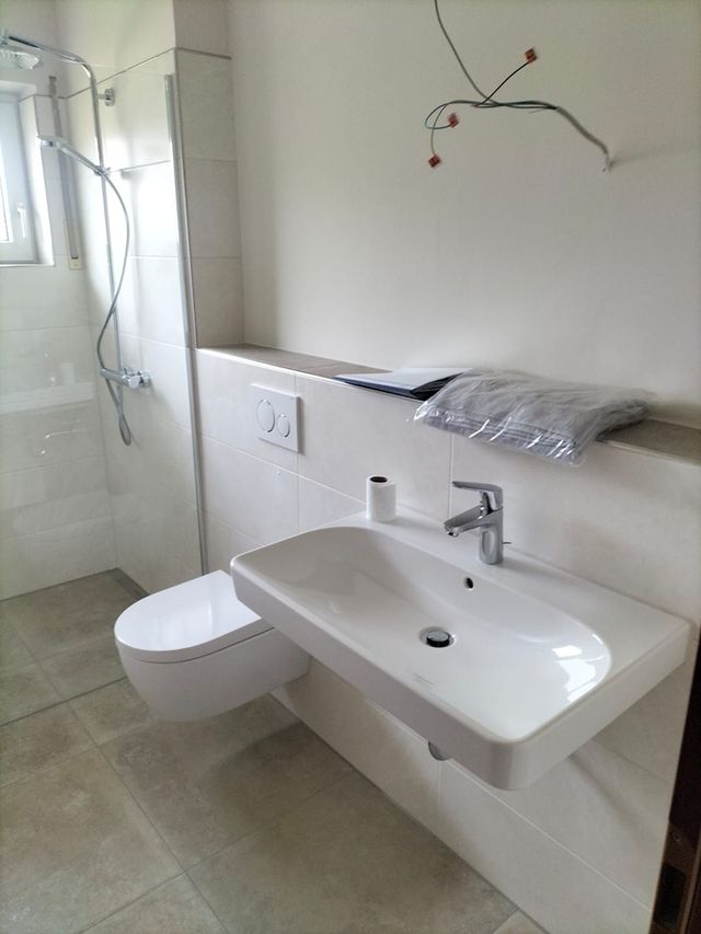 Badprojekt 2025: modernes Badezimmer – Gebrüder Dencker