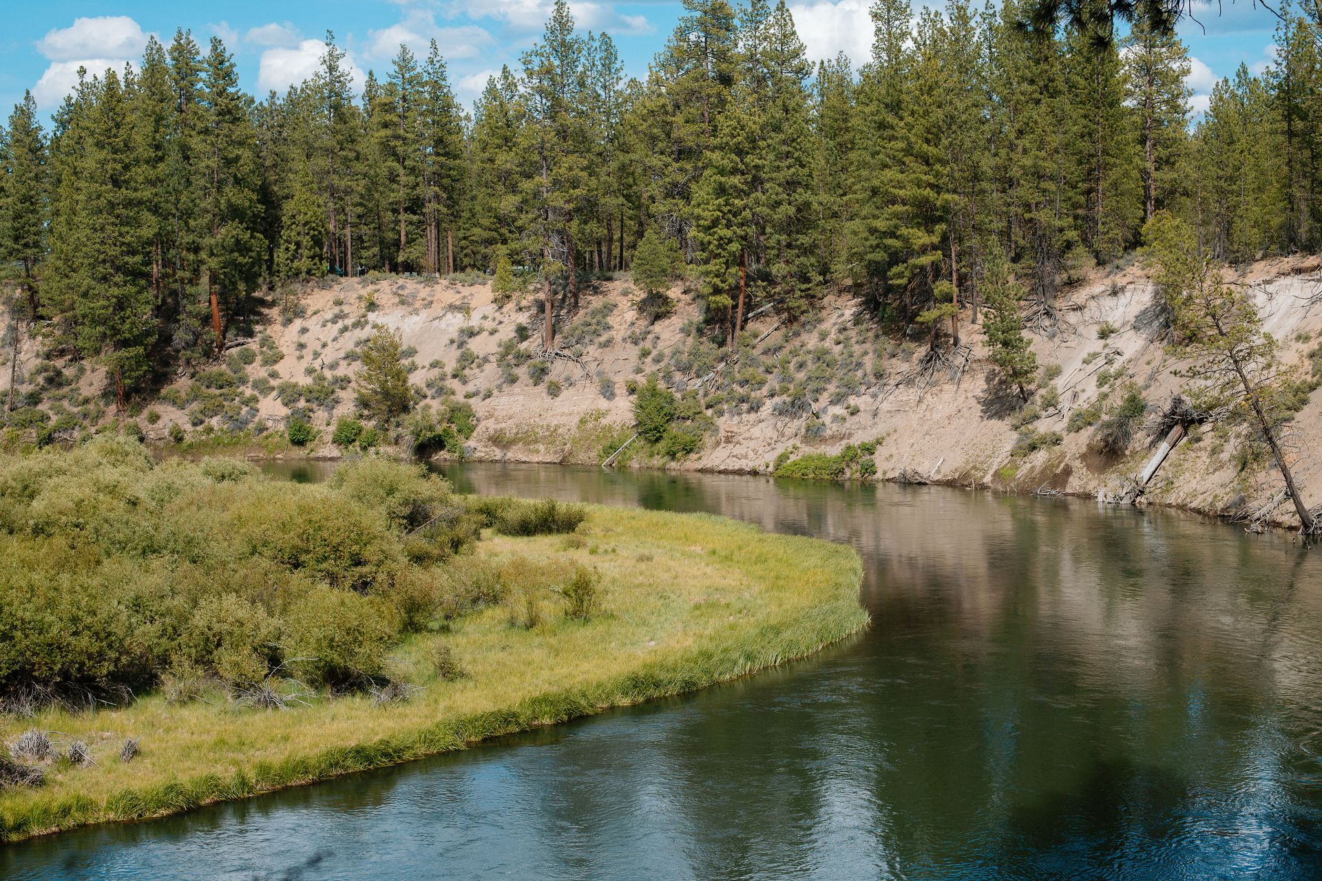 view of the river from one of the best summer hikes near Sunriver