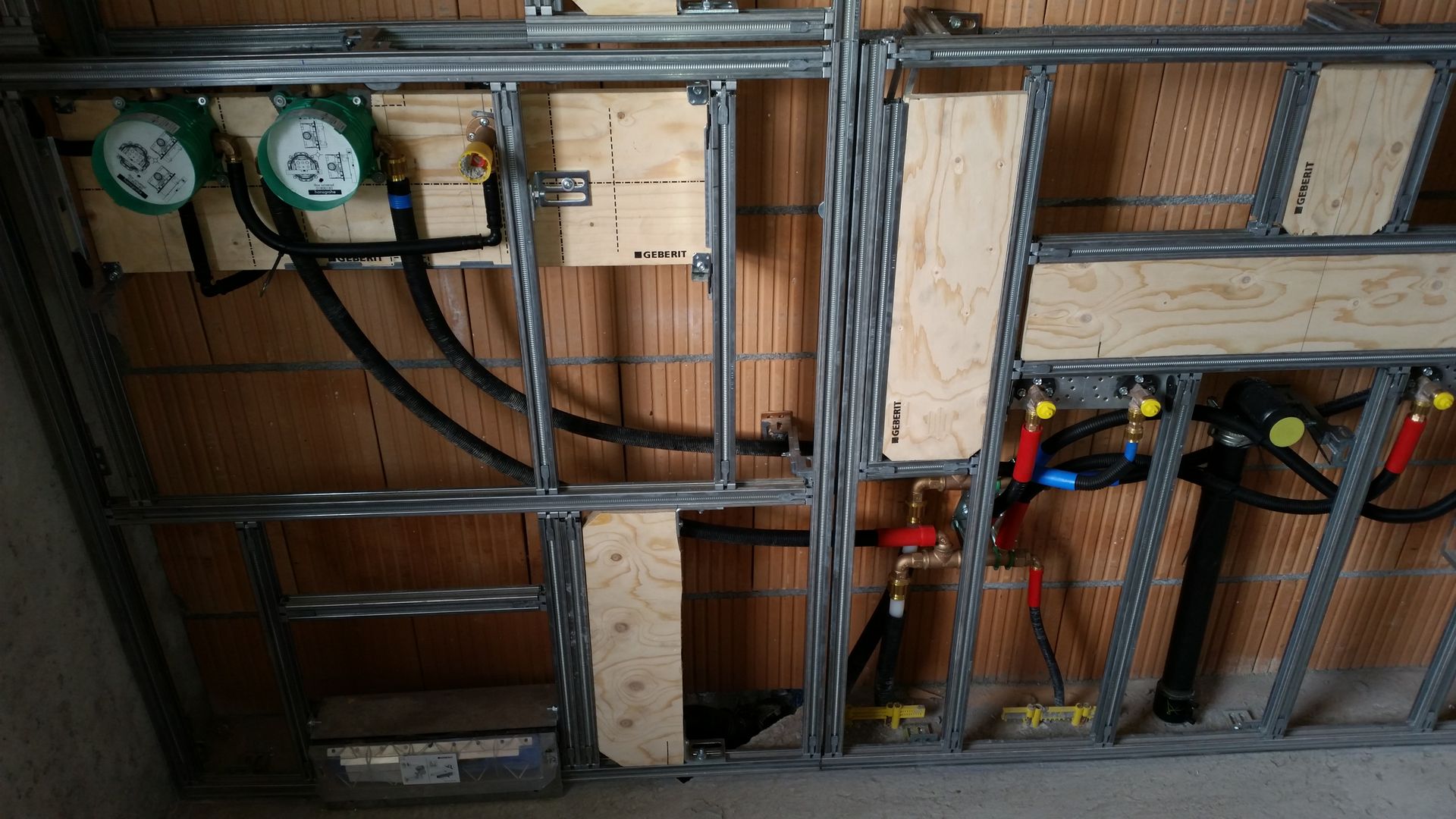 Installation du châssis sanitaire- Patrick Berger Sàrl