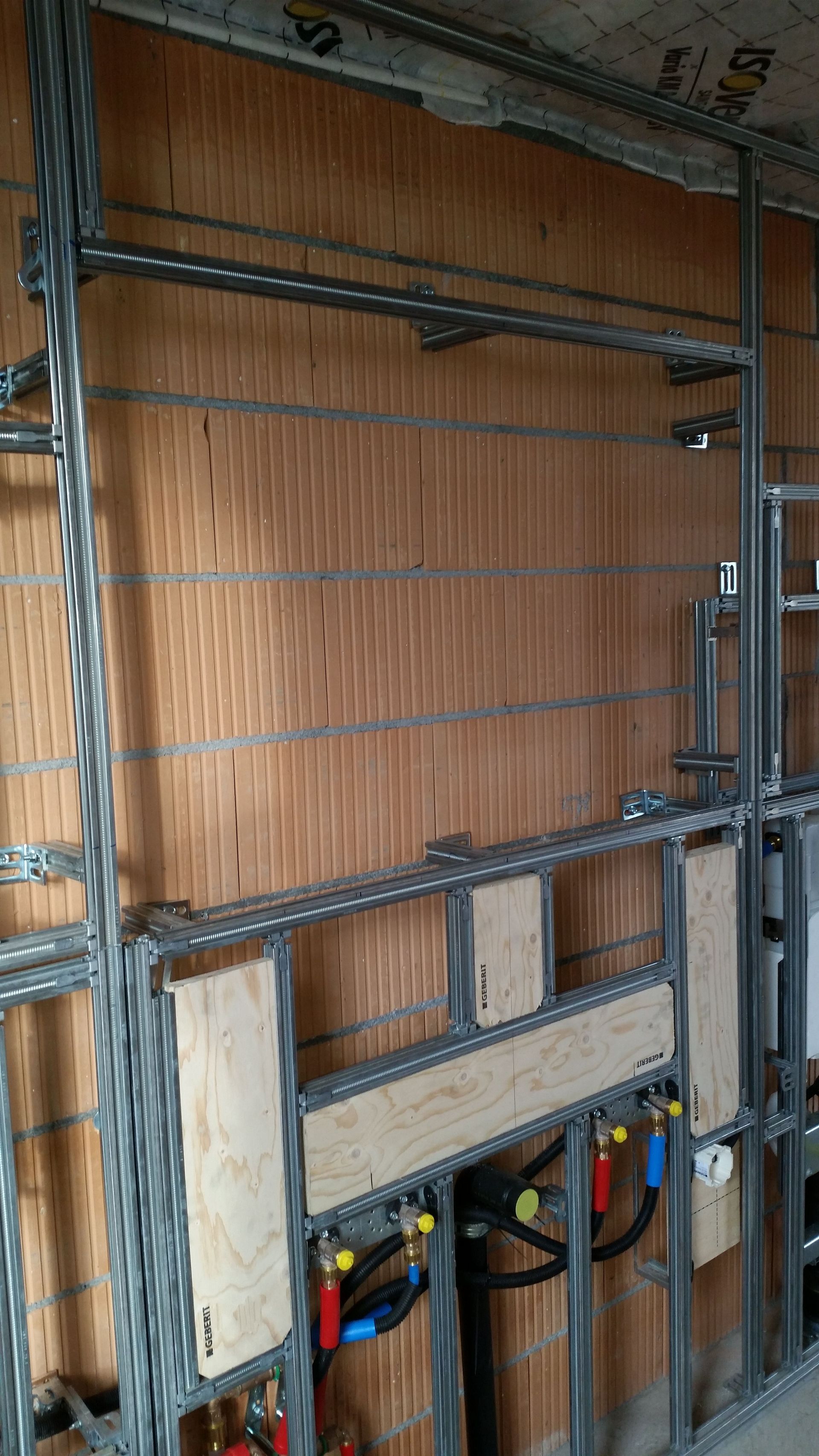 Installation du châssis sanitaire- Patrick Berger Sàrl