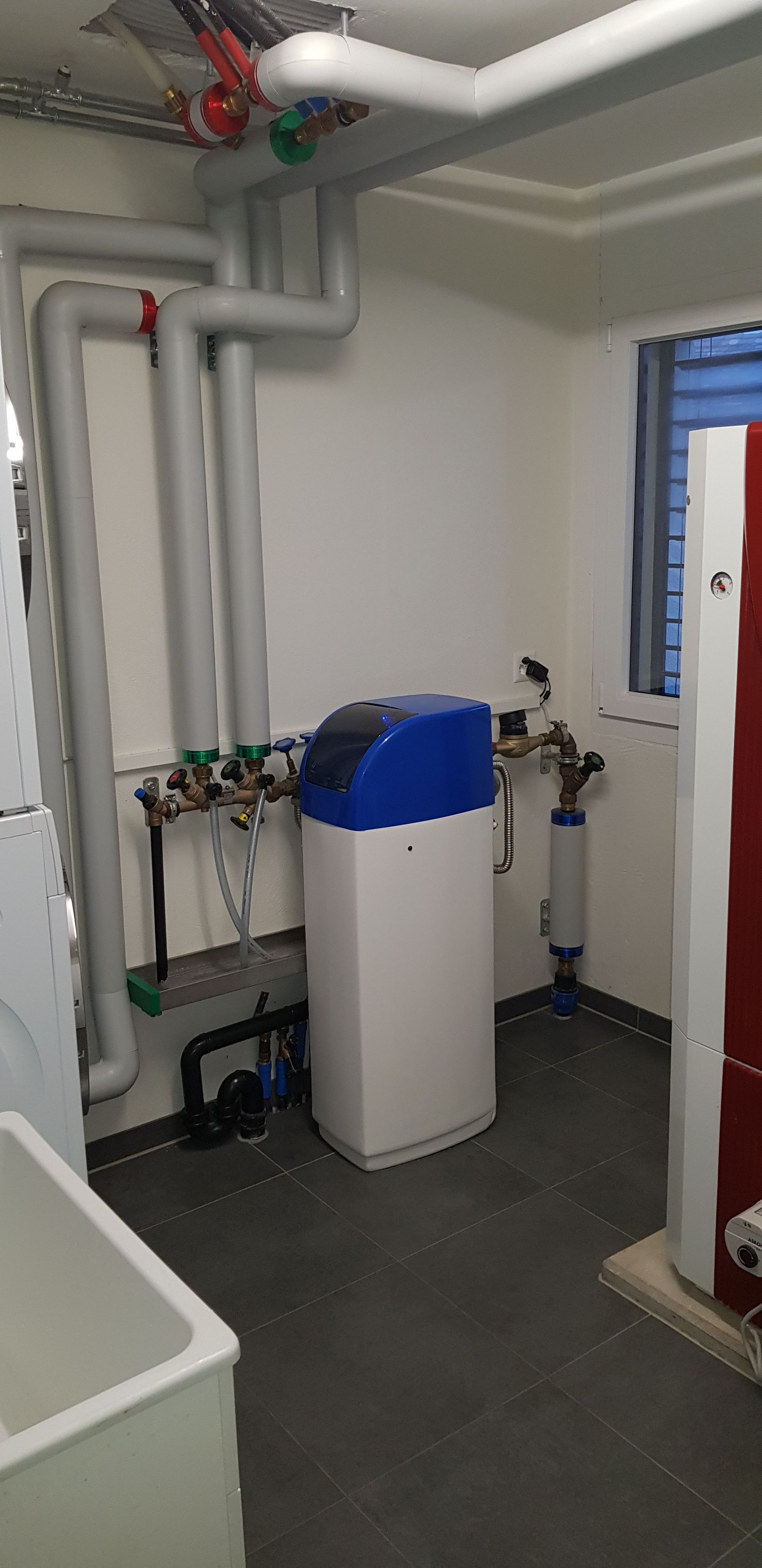 Local technique avec pose d'adoucisseur d'eau- Patrick Berger Sàrl