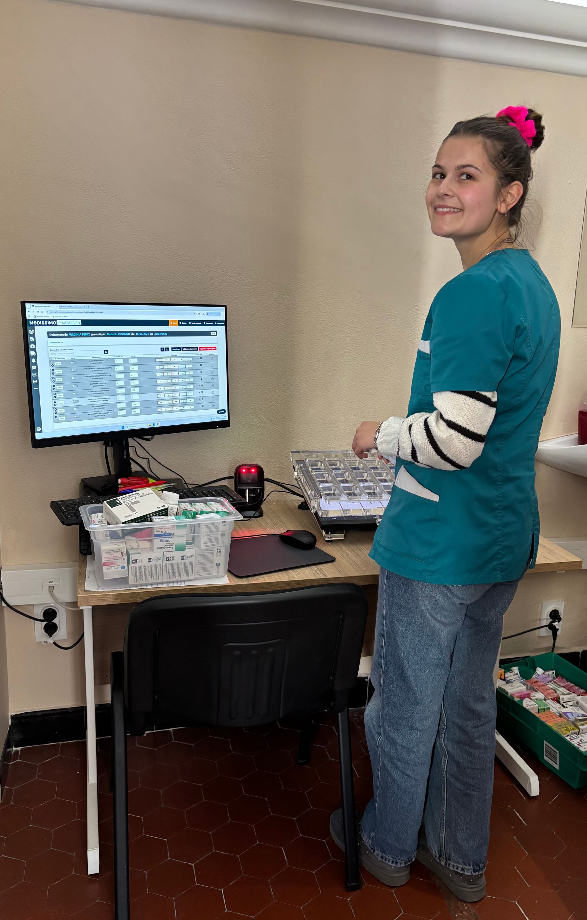 Préparation des piluliers, vue de près