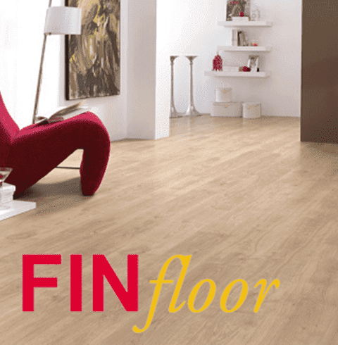 Una sala de estar con una silla roja y un cartel que dice fin floor