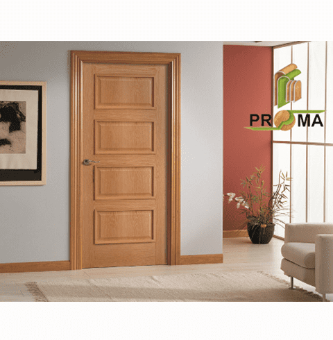 Una sala de estar con una puerta de madera y un logotipo de proma.